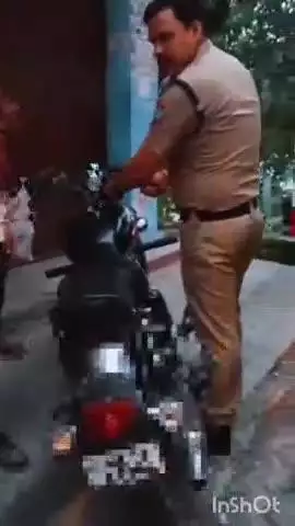 बागेश्वर: कोतवाली पुलिस ने रैट्रो साइलेंसर लगाकर ध्वनि प्रदूषण करने वाले बुलेट को किया सीज