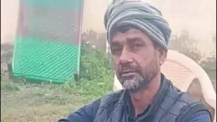 इटावा: भरथना क्षेत्र में 50 वर्षीय अधेड़ का शव फांसी पर लटका मिला, पुलिस व परिजनों ने कराया पोस्टमार्टम