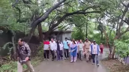 अमरावती: शिवटेकडीचे हिरवे स्वप्न साकारतेय – आयुक्तांच्या हस्ते वृक्षारोपण व पाहणी"