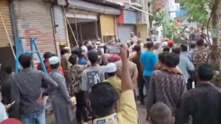 छत्रपती संभाजीनगर  दिल्ली गेट परिसरात महानगरपालिकेची अतिक्रमण हटाव मोहीम