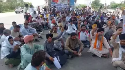 ਸੰਗਰੂਰ: ਸੰਗਰੂਰ ਵਿਖੇ ਪੰਚਾਇਤੀ ਪੰਪ ਆਪਰੇਟਰਾਂ ਵੱਲੋਂ ਆਪਣੇ ਤਿੰਨ ਮੁੱਖ ਮੰਗਾਂ ਨੂੰ ਲੈ ਕੇ ਕੀਤਾ ਧਰਨਾ ਪ੍ਰਦਰਸ਼ਨ
