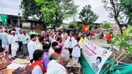 कालापीपल: ₹4.89 करोड़ की लागत से बनने वाली कालापीपल-मेहरखेड़ी सड़क का विधायक घनश्याम चंद्रवंशी ने किया भूमिपूजन