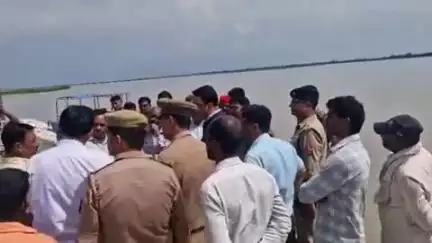 बदायूं: बदायूं के कछला गंगा घाट का कांवड़ यात्रा के मद्देनज़र डीएम ने किया निरीक्षण
