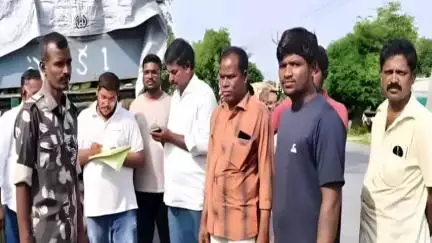 గంగాధర నెల్లూరు: గంగాధర నెల్లూరులో మామిడి రైతులకు అందిస్తున్న టోకెన్ల ప్రక్రియపై రెవెన్యూ అధికారులు ఫోకస్