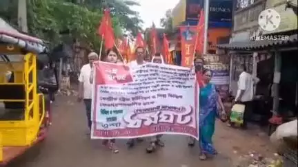 বাঁকুড়া ১: TUCC র নেতৃত্বে , ৯ ই জুলাই ধর্মঘটের সমর্থনে আজ ওন্দা বাজারে ধর্মঘটের সমর্থনে মিছিল ও পথসভা