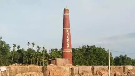 ধুবুৰী ভাগ: আগমনিত ভুৱা বিবাহৰ প্ৰতিশ্ৰুতিত অন্ত: স্বত্বা বিবাহীত মহিলা, অভিযুক্ত যুৱকৰ বিৰুদ্ধে আগমনি আৰক্ষী থানাত এজাহাৰ
