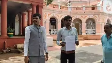 शिवपुरी नगर: बघारी: सरपंच पुत्र पर आदिवासियों की जमीन वीरसिंह के नाम करा FIR करवाने का आरोप, MLA के पूर्व PA ने लगाए आरोप