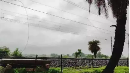 डुमरी: लोहडीह के पास रेलवे का हाई टेंशन तार गिरने से 1 व्यक्ति घायल, धनबाद-गया रेलखंड पर परिचालन बाधित