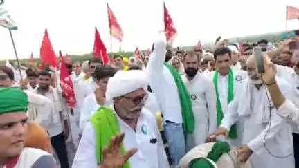 नूह: आईएमटी रोजकामेव में किसानों के धरने पर डीसी ने कहा- कोर्ट से 2 बार हो चुका है मुआवजे का फैसला