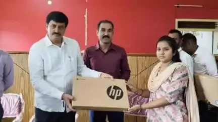 ಚನ್ನಪಟ್ಟಣ: ಅಧಿಕಾರಿಗಳು ತಾಂತ್ರಿಕ ಸಾಮರ್ಥ್ಯ ಹೆಚ್ಚಿಸಿಕೊಳ್ಳಿ: ಪಟ್ಟಣದಲ್ಲಿ ಶಾಸಕ ಯೋಗೇಶ್ವರ್