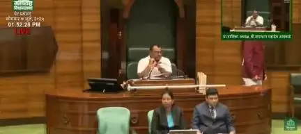 नांदगाव खंडेश्वर: असंवैधानिक भाषेत अधिकाऱ्यांना बोलण्याच्या कृतीचा आमदार प्रताप अडसड यांनी पावसाळी अधिवेशनात केला निषेध