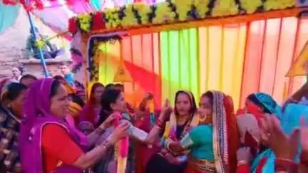 पाटी: अमौली ग्राम पंचायत में दूसरी बार निर्विरोध ग्राम प्रधान बनीं निशा देवी, महिलाओं ने किया भव्य स्वागत