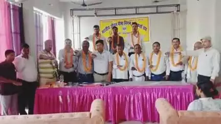 बांसी: एलआईसी अभिकर्ता संघ बांसी का निर्विरोध चुनाव हुआ, सभी पदाधिकारियों को दिलाई गई पद और गोपनीयता की शपथ