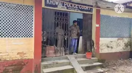 খোয়াই: পর স্ত্রীকে পালিয়ে পালিয়ে নিয়ে আশার সন্দেহ জন্য এক ব্যক্তিকে গ্রেফতার করে আদালতে পেশ করে