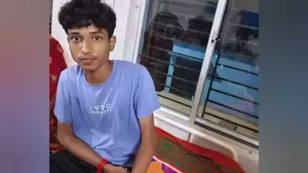গাজোল: ১ টি নাবালক ছেলেকে সাপে কাঁটাকে কেন্দ্র করে চানঞ্চল্য ছড়ালো গাজোল বিবেকানন্দ পল্লী এলাকায়