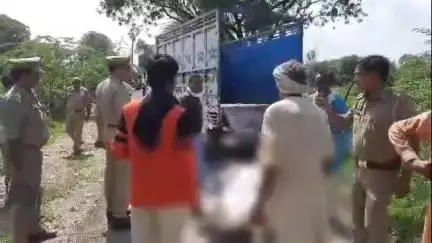 मौदहा: करगांव में खेत में मिला युवक का संदिग्ध शव