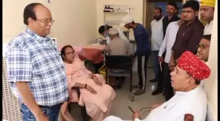 जोधपुर: संसदीय कार्य मंत्री ने कुड़ी भगतासनी सामुदायिक स्वास्थ्य केंद्र का किया औचक निरीक्षण