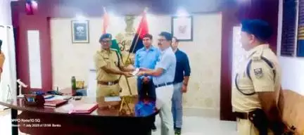 बाँका जिला अन्तर्गत ऑपरेशन मुस्कान के तहत खोये /गुम हुए मोबाईल को बरामद कर वास्तविक धारक को सुपुर्द किया गया ।