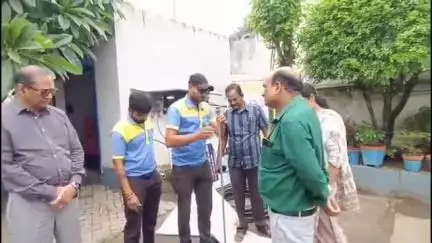 देवास नगर: उज्जैन रोड स्थित पेट्रोल पंप पर खाद्य आपूर्ति विभाग की टीम ने की पेट्रोल-डीजल की जांच