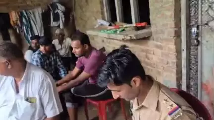 बिलारी: गांव रामनगर गंगपुर में पत्नी से विवाद के बाद डिप्रेशन में आए युवक ने की आत्महत्या, घर में फांसी के फंदे पर लटका मिला