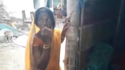 बेलदौर: सड़क दुर्घटना में मारे गए बोबिल पंचायत के दो मजदूरों का 36 घंटे बाद हुआ अंतिम संस्कार