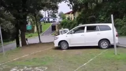 पौड़ी: पंचायत चुनाव में अराजकता फैलाने वालों पर निगरानी रखने के लिए आईजी गढ़वाल ने अधीनस्थों को दिए निर्देश
