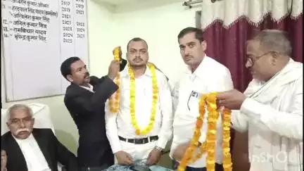 बलिया: जिला सत्र न्यायालय में क्रिमिनल एंड रेवेन्यू बार एसोसिएशन के पंकज गुप्ता निर्विरोध संयुक्त सचिव मनोनित हुए