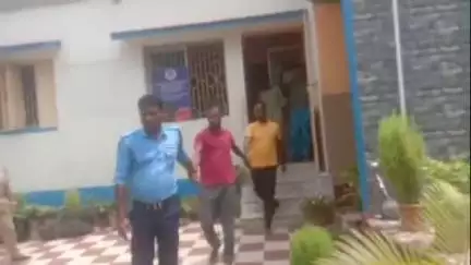 পূর্বস্থলী ২: জাল জন্ম সার্টিফিকেট জমা করে পাসপোর্ট তৈরির চেষ্টা, গ্রেপ্তার পলাশ বেরিয়া এলাকার যুবক