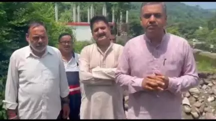 धर्मपुर: प्रदेश भाजपा मीडिया सहप्रभारी रजत ठाकुर ने धर्मपुर में बारिश से हुए नुकसान को लेकर आरोप लगाया, कहा- सरकार मुआवजा देने में विफल