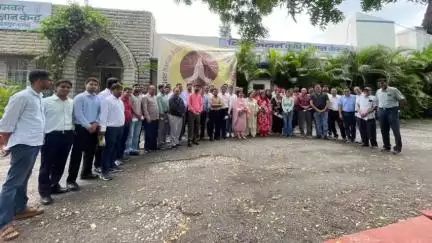 बड़गांव: वर्ल्ड जेनेसिस डे पर बड़गांव स्थित कृषि विज्ञान केंद्र में आयोजित हुई तकनीकी कार्यशाला