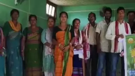 বালিজানা: বৰদামাল গাওঁ পঞ্চায়তৰ সভাকক্ষত ফচল বীমা দিৱস উদযাপনৰ সামৰণি অনুষ্ঠান অনুষ্ঠিত হয়