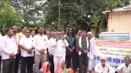 सिंदखेड राजा: शहराचं पालकत्व मुख्यमंत्र्यांनी स्वीकारण्यासाठी तहसीलदार यांना निवेदन