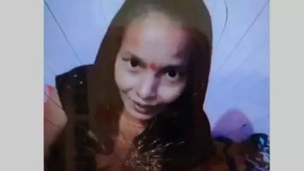 मथुरा: ट्रक की टक्कर से पलटे टेंपो में घायल एक और महिला ने तोड़ा दम