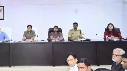 मोतिहारी: मोतिहारी में प्रधानमंत्री के आगमन को लेकर जिलाधिकारी और पुलिस अधीक्षक के बीच हुई बैठक