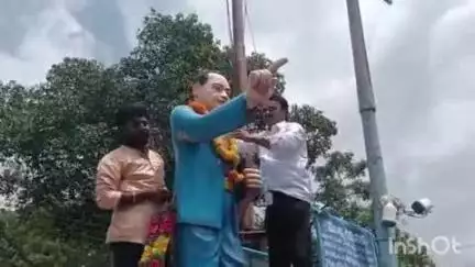 నాగర్ కర్నూల్: అచ్చంపేట నియోజకవర్గంలో 536 మంది చెంచు కుటుంబాలకు ఇందిరమ్మ ఇళ్ల పంపిణీ చేసిన మంత్రులు పొంగులేటి ,జూపల్లి