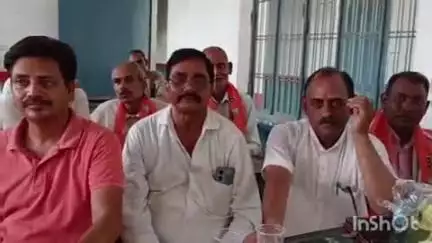 मितौली: कस्ता के राधे रमण सोना देवी विद्या मंदिर में मंडल संगठन के कार्यकर्ताओं ने की बैठक