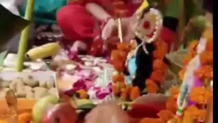 कन्नौज: कन्नौज शहर के पाल चौराहा के पास बालाजी नगर में श्रद्धालुओं ने भगवाना श्री सत्यनारायण की कथा का आयोजन किया