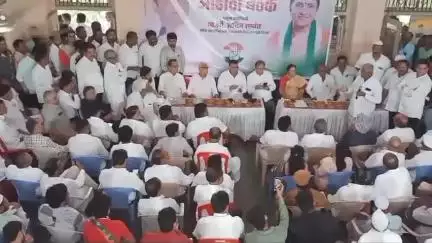 धुळे: भाजप कॉग्रेसचा विचार मिटवू शकत नाही काँग्रेस भवनात प्रदेश सचिव सावंत यांनी बैठकीत केले प्रतिपादन