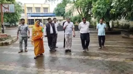 खंडवा नगर: खंडवा: एसएन कॉलेज में लॉ फैकल्टी खोलने को लेकर विधायक ने किया कॉलेज का निरीक्षण
