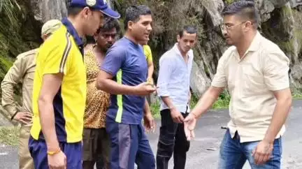 भटवाड़ी: गंगोत्री हाईवे पर दोपहिया वाहन की टेंपों से टक्कर, एक व्यक्ति गंभीर रूप से घायल