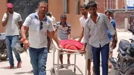 बेतिया: योगापट्टी में सड़क हादसे में घायल वृद्ध की इलाज के दौरान मौत, अज्ञात बाइक सवार फरार