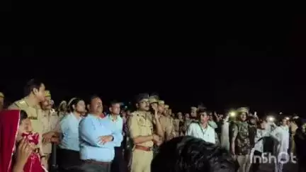 अजीतमल: कस्बाजाना में ताजिए के रूट की 20 साल पुरानी परंपरा तोड़ी गई, दरोगा की तहरीर पर 30 लोगों पर दर्ज हुई रिपोर्ट, 20 गिरफ्तार