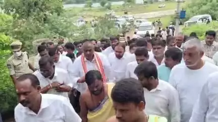 గొల్లపల్లి: రంగదామునిపల్లె గ్రామంలో కాలభైరవుడిని దర్శించుకున్న మంత్రి అడ్లూరి లక్ష్మణ్ కుమార్