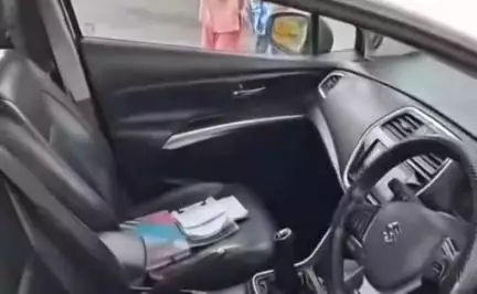 धनबाद/केंदुआडीह: शहर के मेमको मोड पर सड़क हादसा, कार और ट्रक की टक्कर, कोई बड़ा नुकसान नहीं