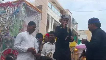 महिदपुर: महिदपुर में मोहर्रम पर निकला ताजियों का जुलूस, हज़ारों लोग हुए शामिल, हज़रत इमाम हुसैन को किया याद