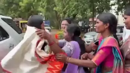 సంగారెడ్డి: ఇందిరా మహిళా శక్తి స్వయం ఉపాధి పథకాల విజయవంతం కోసం కృషి చేయాలి: జిల్లా కలెక్టర్ ప్రావీణ్య