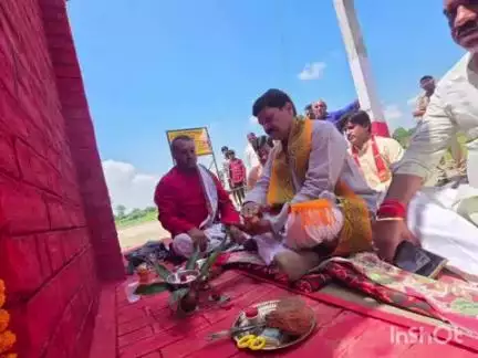 मेहदावल: गजौली के मुडिला खुर्द गांव में विधायक अनिल त्रिपाठी ने नलकूप का लोकार्पण किया, किसानों को मिलेगा सिंचाई में लाभ