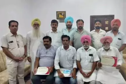 ਮਲੋਟ: ਹਿੰਦੂ ਵੈਲਫੇਅਰ ਬੋਰਡ ਦੀ ਸਨਾਤਮ ਧਰਮ ਕ੍ਰਿਸ਼ਨਾ ਮੰਦਰ ਮਲੋਟ ਵਿਖੇ ਹੋਈ ਜ਼ਿਲ੍ਹਾ ਪੱਧਰੀ ਮੀਟਿੰਗ