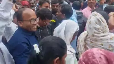 कांकेर: आश्रम छात्रावास कर्मचारियों ने अपनी विभिन्न मांगों को लेकर किया कलेक्टर कार्यालय का घेराव। #मांगों