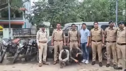 देवास नगर: सिविल लाइन थाना अंतर्गत चोरी और नकबजनी का पुलिस ने किया खुलासा, तीन आरोपी और दो नाबालिग पकड़े गए